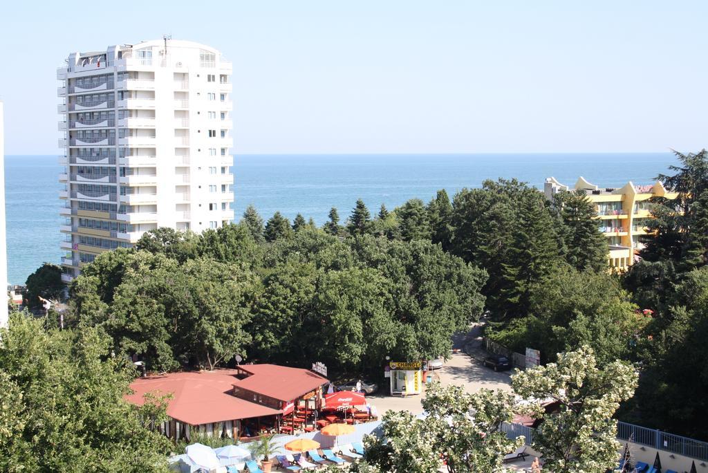 Hotel Perunika Golden Sands Bagian luar foto